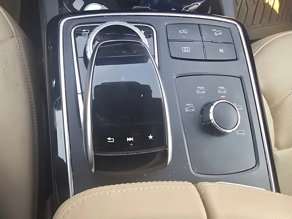 Certified Used 2017  Mercedes-Benz GLS 450 image 32