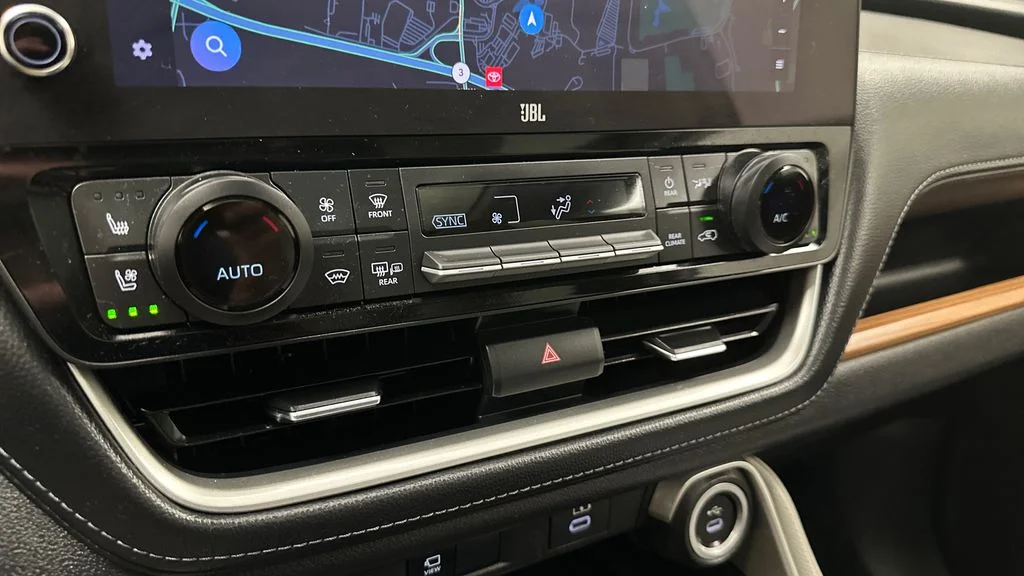 Certified Used 2025  Toyota Limited image 29