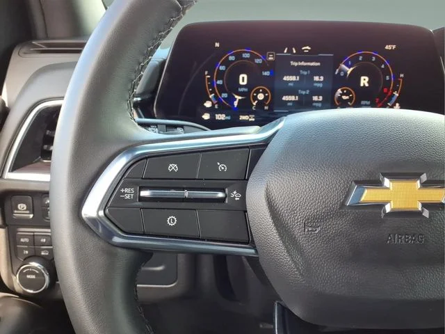 Used 2025 Black Chevrolet LT image 24