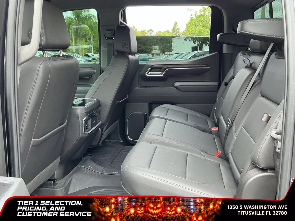 Certified Used 2025 Titanium Rush Metallic GMC SLT image 29