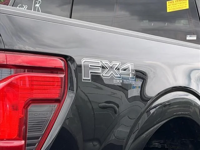 Used 2024 Black Ford XLT image 11