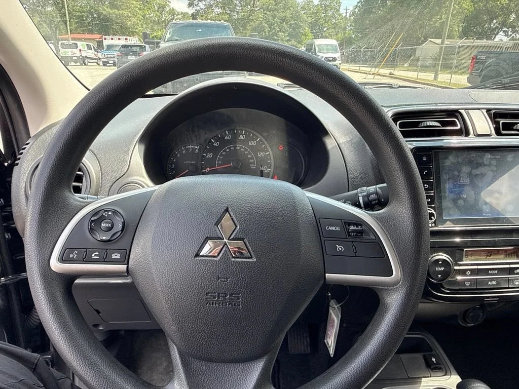 Used 2024 Gray Mitsubishi ES image 3
