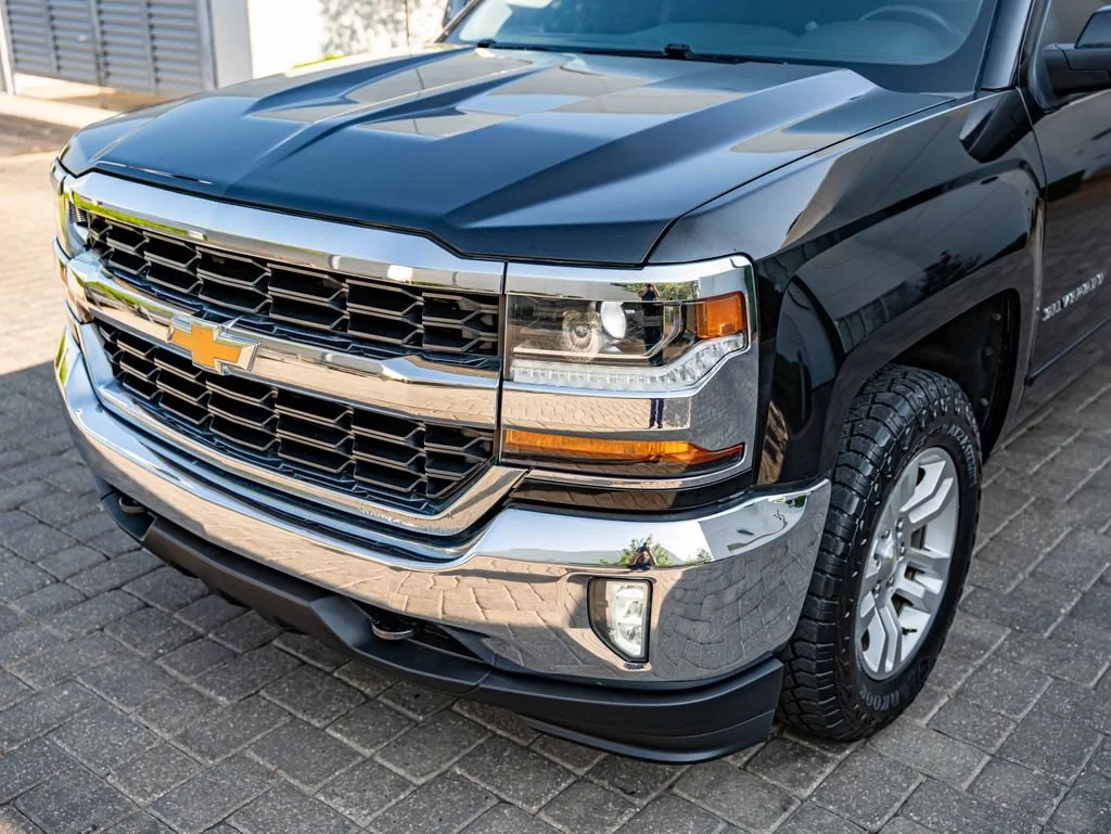 Used 2017 Black Chevrolet LT image 14