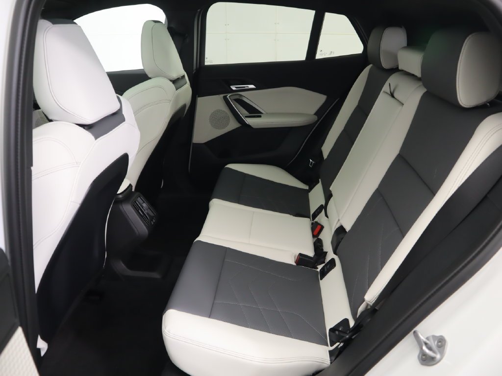 Certified Used 2026 Alpine White BMW xDrive28i image 23
