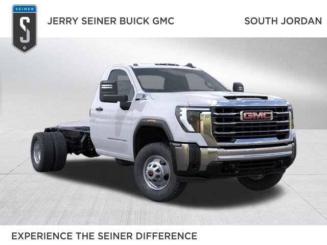 2025 GMC Sierra 3500 HD Chassis Cab Pro