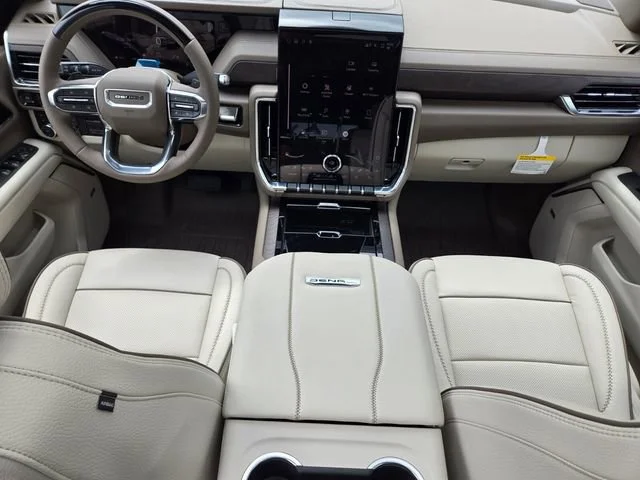 2026 GMC Yukon XL Denali - Photo 8