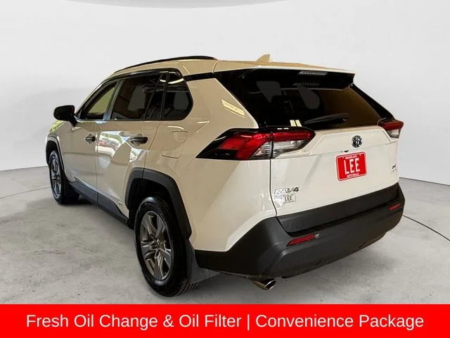 Used 2023 Ice Cap Toyota XLE image 3