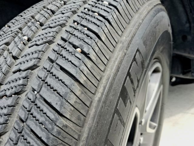 Used 2023 White Jeep Sport S image 27