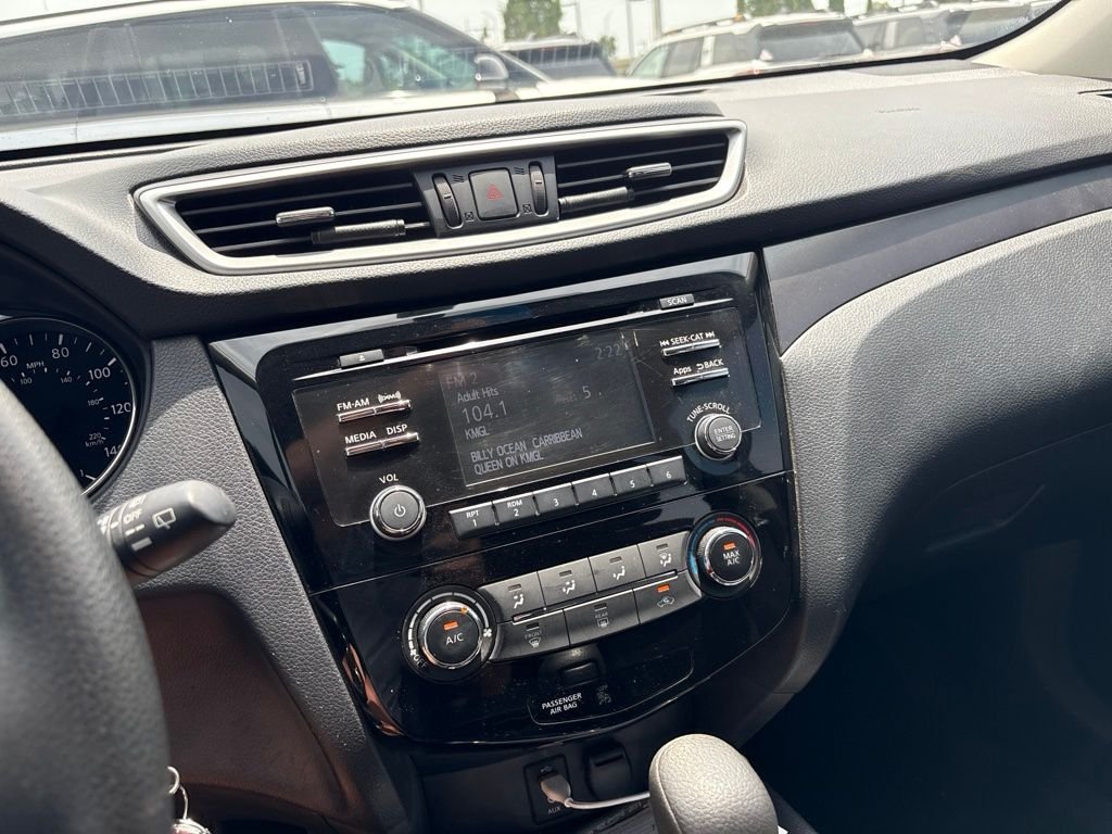 Used 2016 Black Nissan S image 3