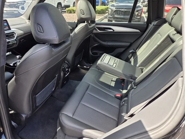 Used 2022 Black BMW xDrive30i image 10
