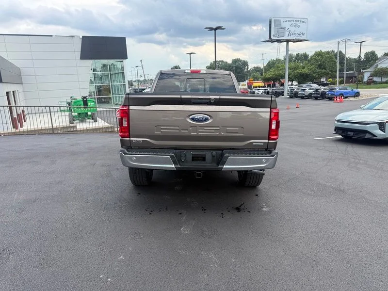 Used 2021 Gray Ford XLT image 6