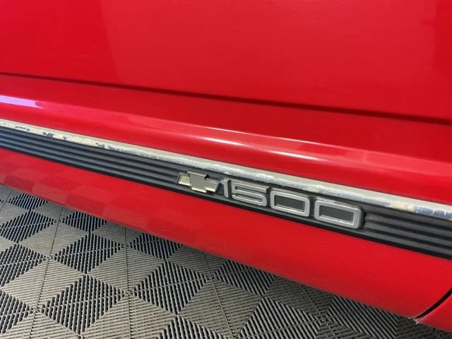 Used 1995  Chevrolet Cheyenne image 10