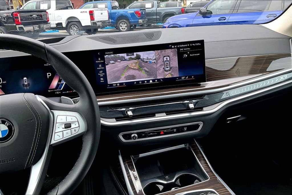 Used 2026 White BMW xDrive40i image 8