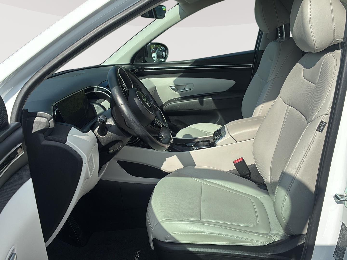 Used 2024 White Pearl Hyundai SEL image 26