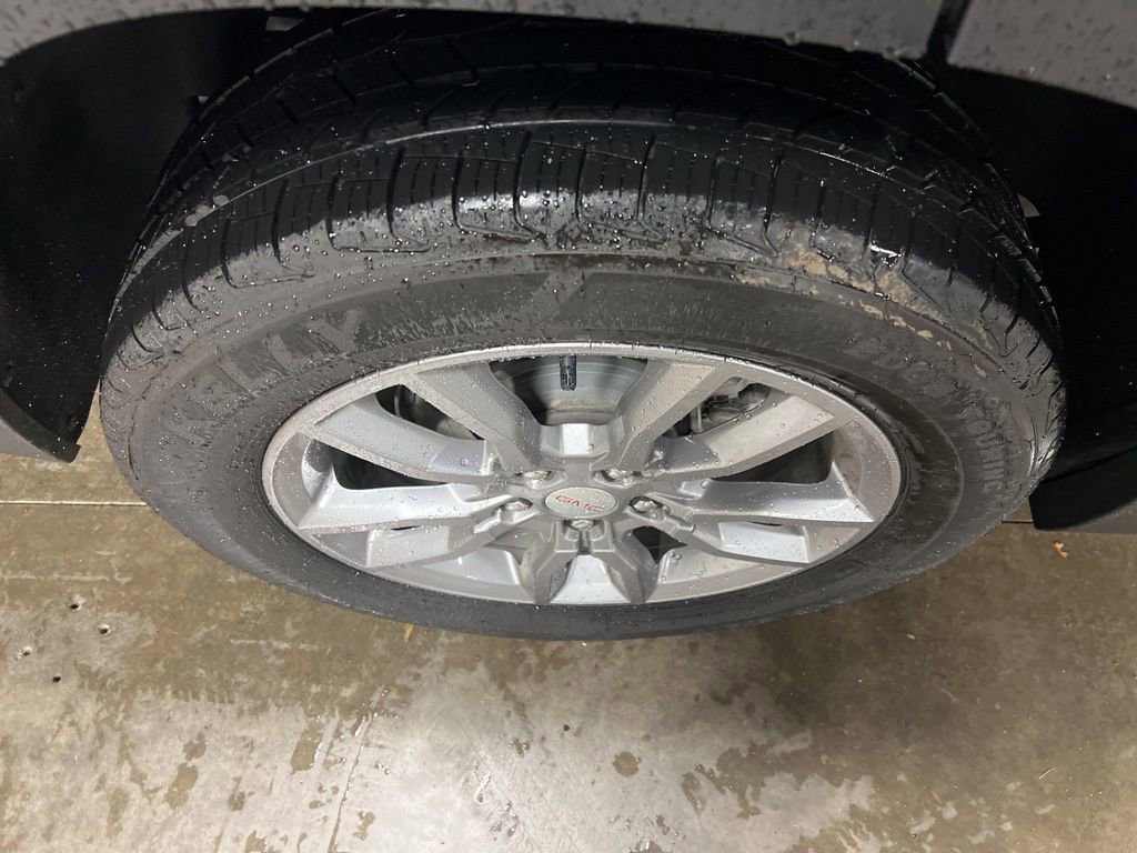 2024 GMC Terrain SLT - Photo 23