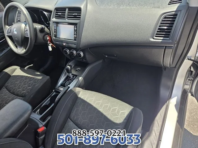 Used 2024 Silver Mitsubishi  image 19