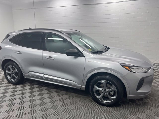Used 2023 Silver Ford ST-Line image 4