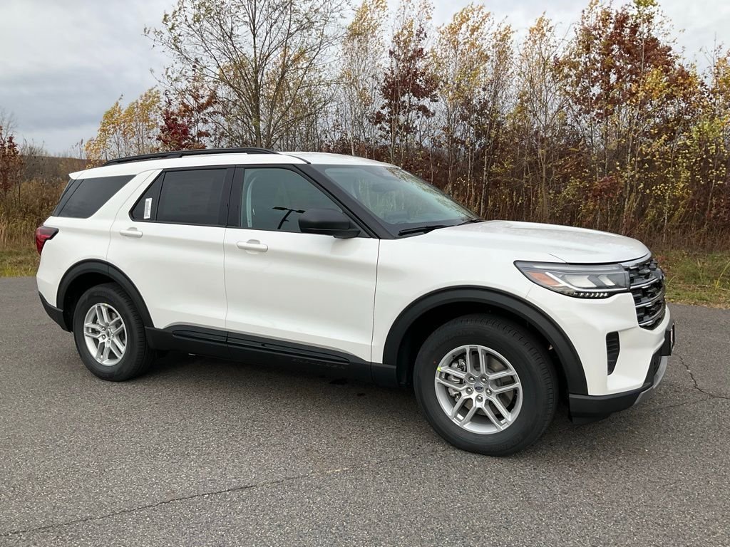 2026 Ford Explorer Active 4WD's photo