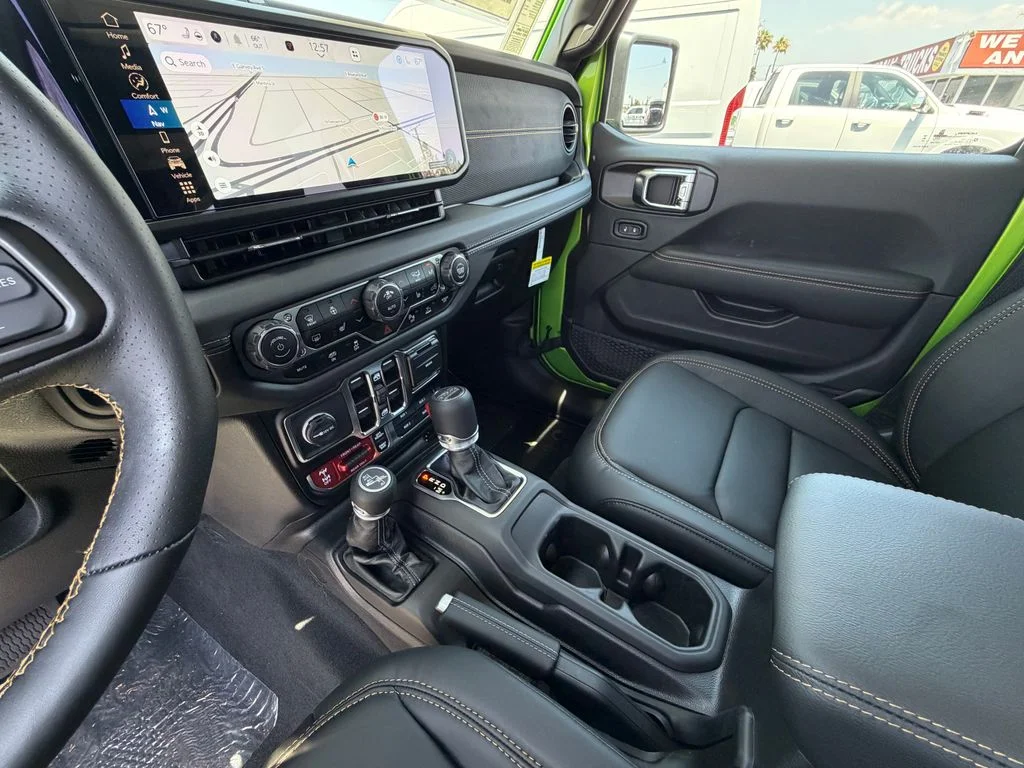 2025 Jeep Wrangler 4-Door Rubicon 392 Final Edition - Photo 28