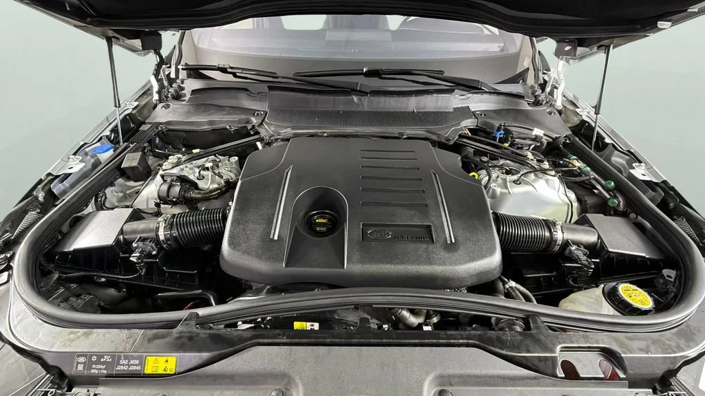 Used 2022  Land Rover S R-Dynamic image 43