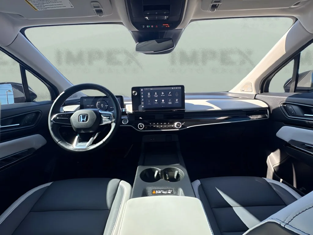 Used 2026 White Honda Touring image 13