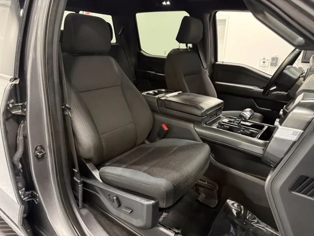 Used 2022 Gray Ford XLT image 31