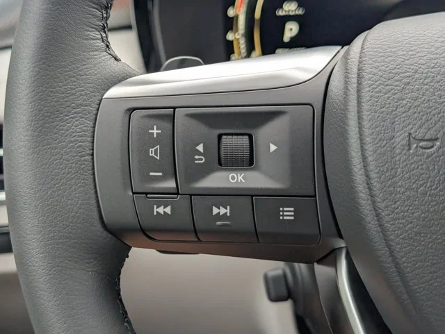 New 2027 HARBOR GRAY INFINITI LUXE image 27
