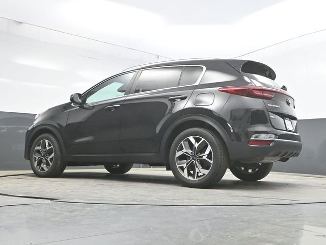 Used 2020 Red Kia EX image 28