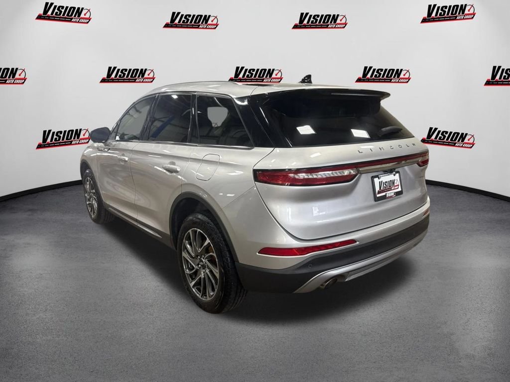 Used 2020 Silver Lincoln Standard image 7