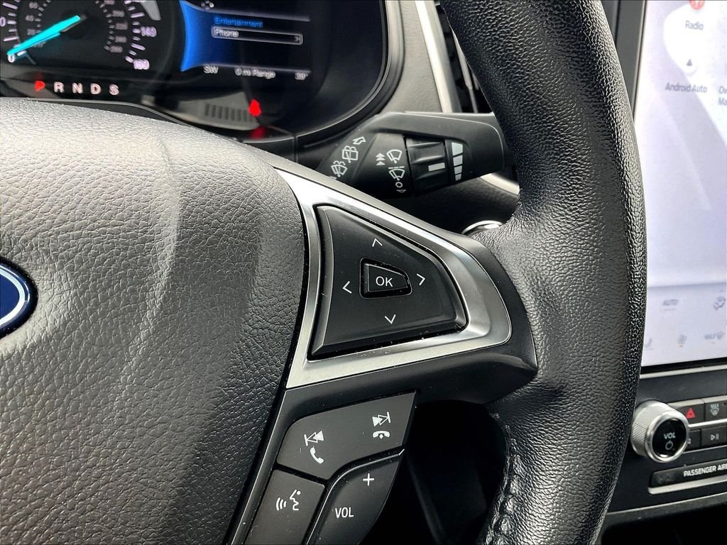 Used 2023 Black Ford SEL image 22