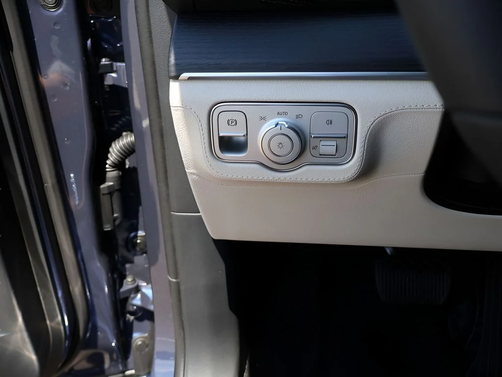 New 2026 Twilight Blue Metallic Mercedes-Benz GLE 350 image 35