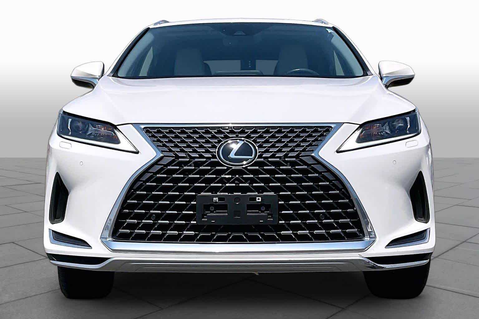 Used 2022 Eminent White Pearl Lexus  image 4