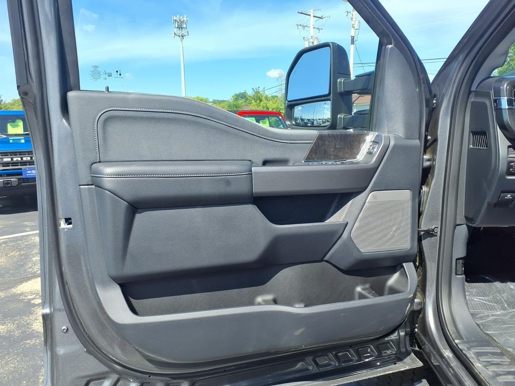 New 2026 Carbonized Gray Metallic Ford F-350® Lariat® image 11