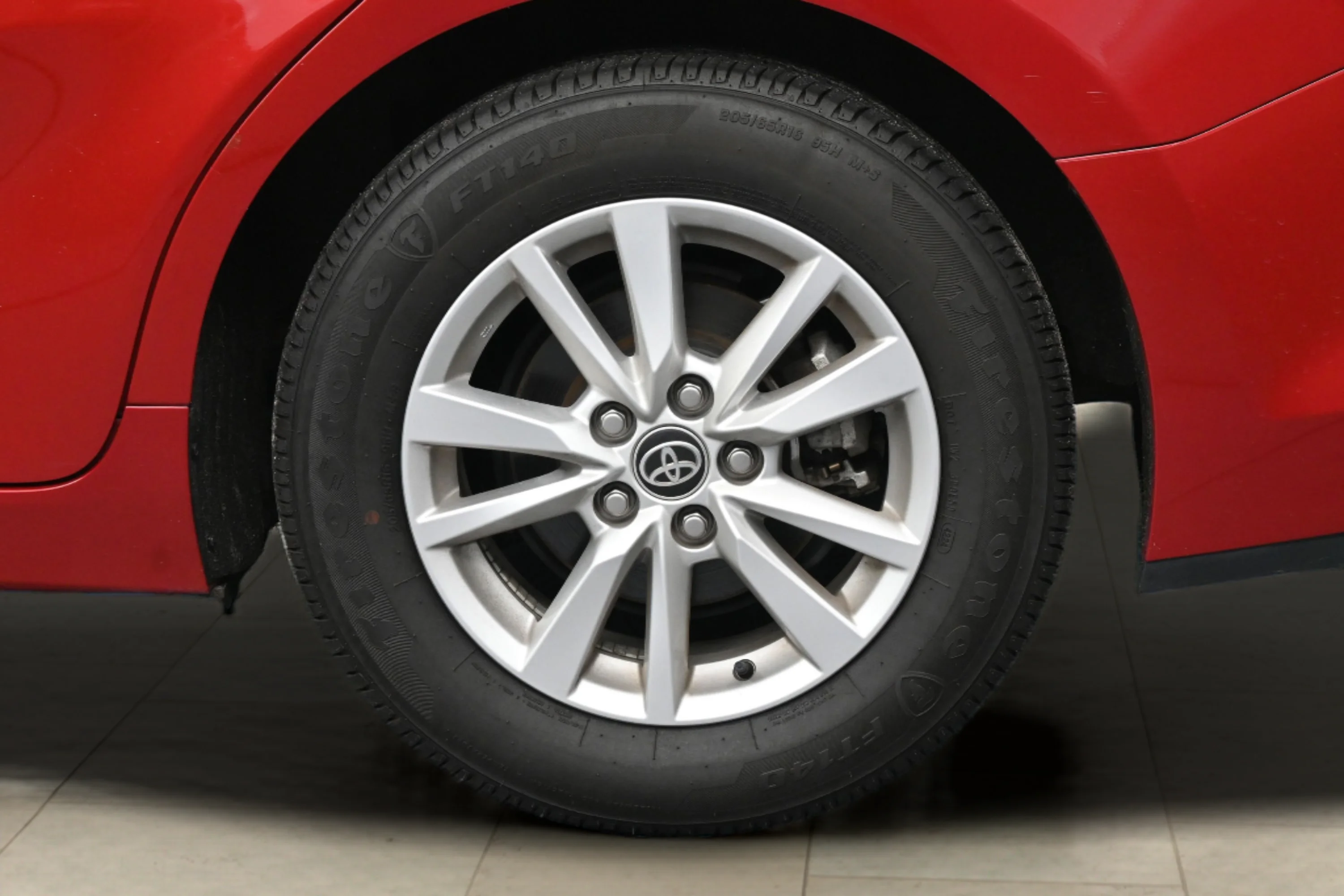 2025 Toyota Camry LE - Photo 19