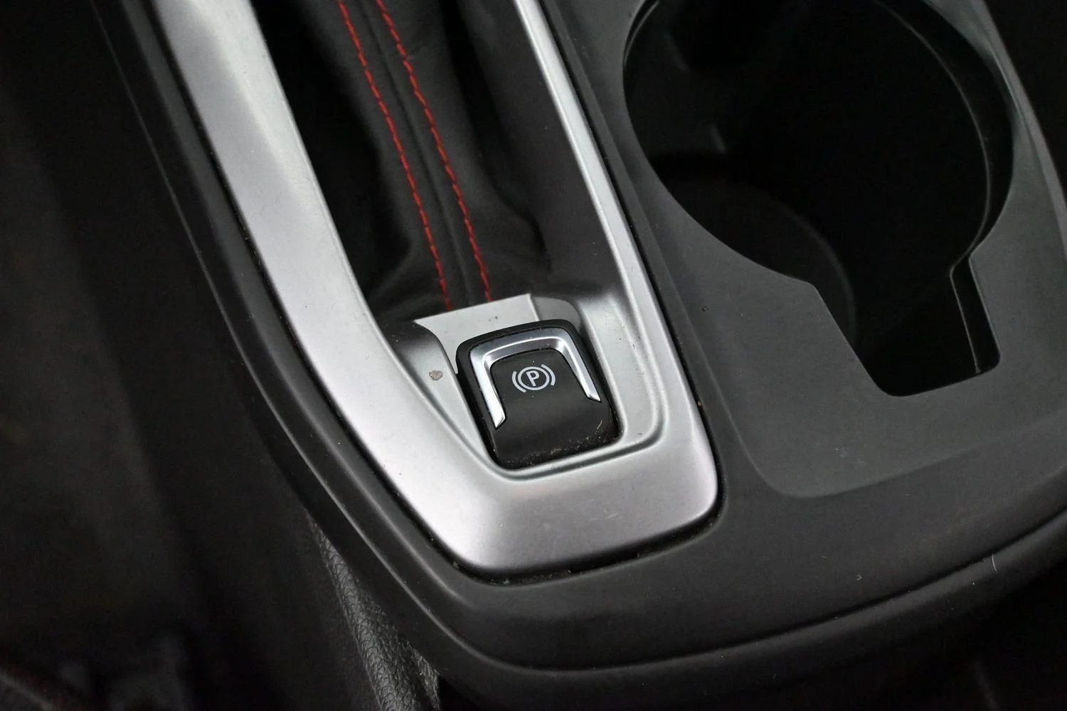 Used 2024 Cayenne Orange Metallic Chevrolet 1RS image 20
