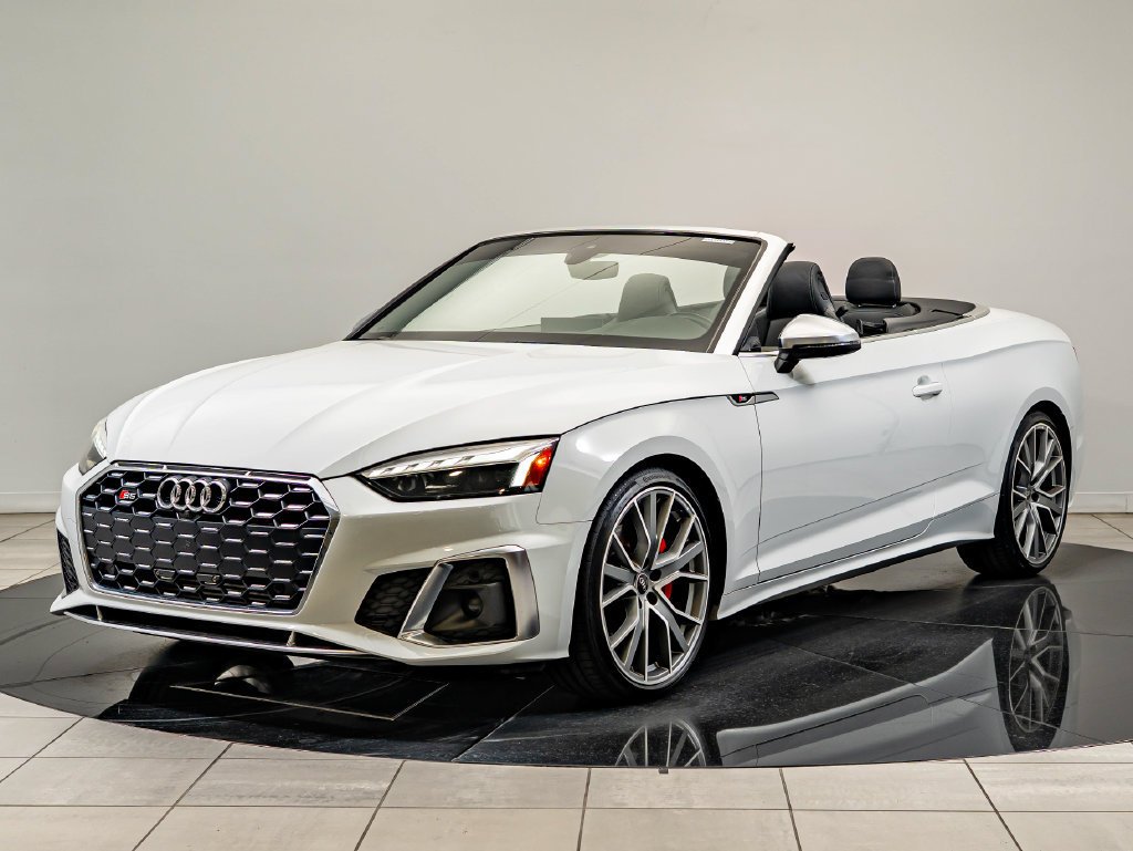 Used 2024 Glacier White Metallic/Black Roof Audi 3.0T Premium Plus image 2