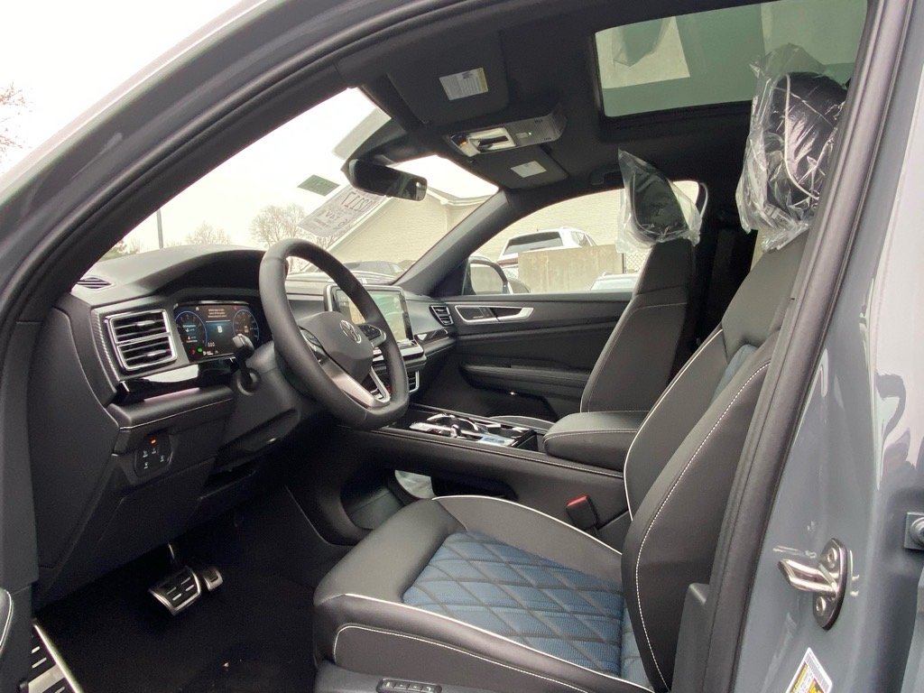 New 2026 Gray Volkswagen 2.0T SEL Premium R-Line image 8