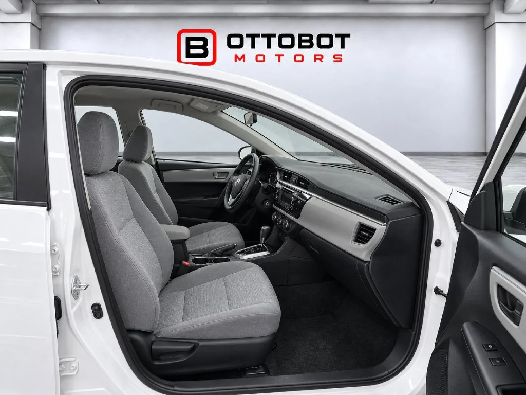 Used 2014 White Toyota LE image 13