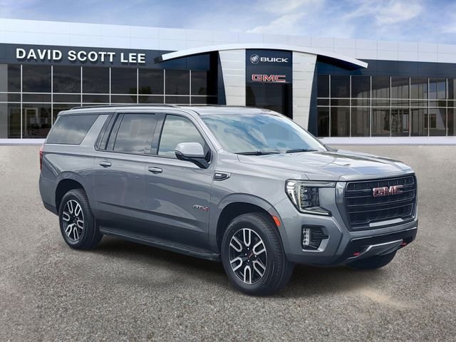 2022 GMC Yukon 4WD AT4's photo