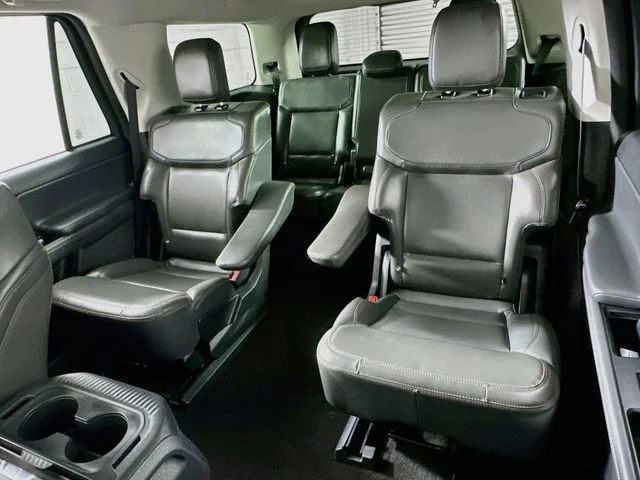 Certified Pre-Owned 2025 Ford Expedition Active