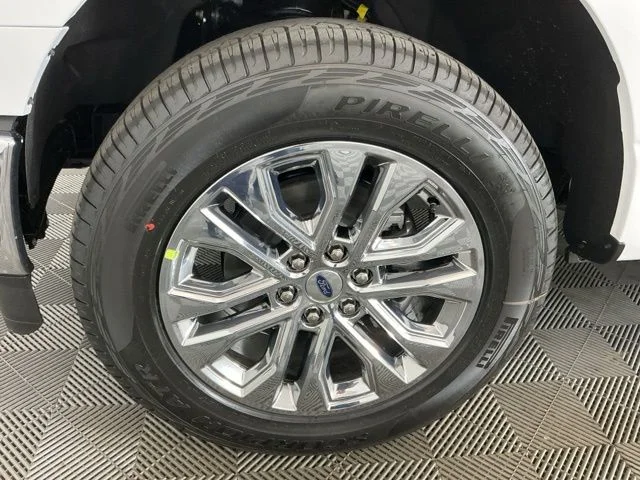 New 2026 Oxford White Ford XLT image 26