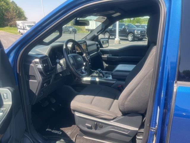 Certified Used 2023 Blue Metallic Ford XLT image 8