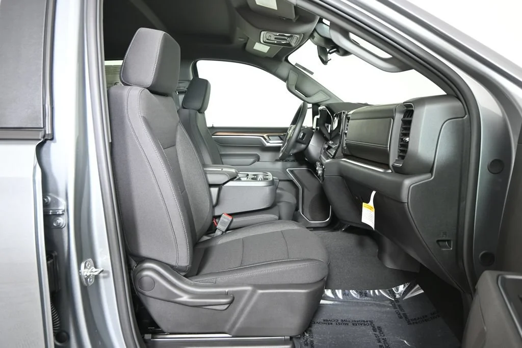 2026 Chevrolet Silverado 1500 LT - Photo 14
