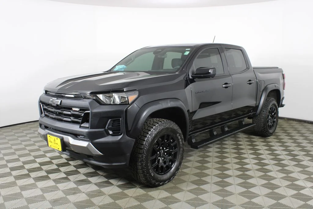 Used 2023 Black Chevrolet Trail Boss image 3
