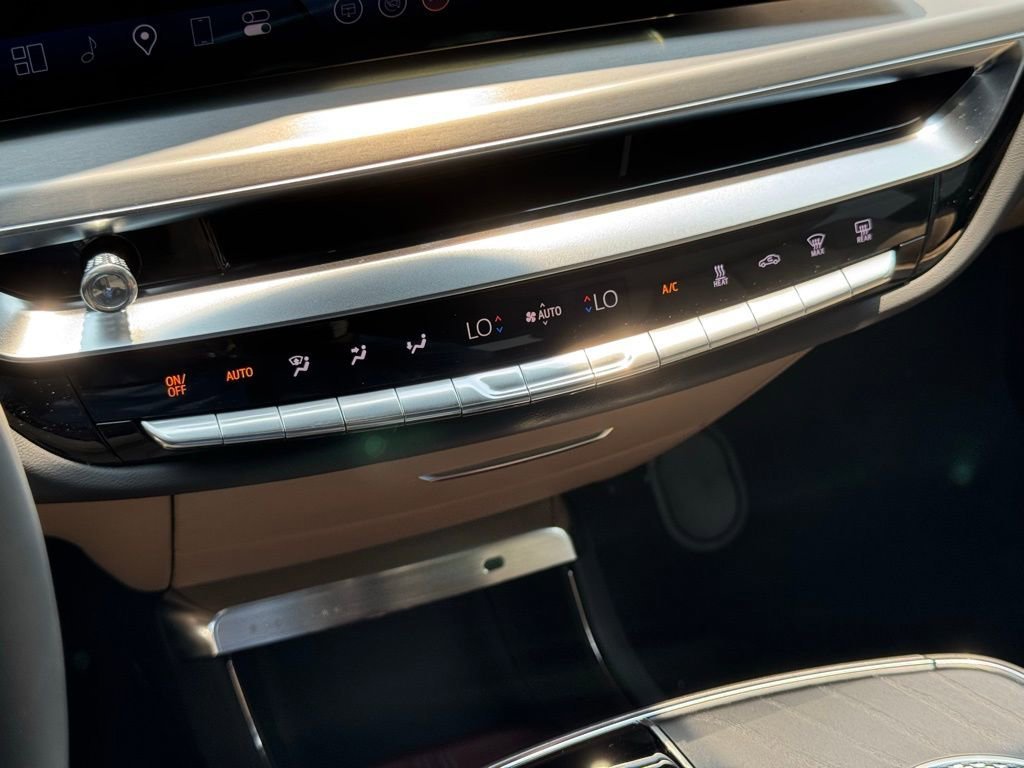 2025 Cadillac LYRIQ Luxury 3 - Photo 33