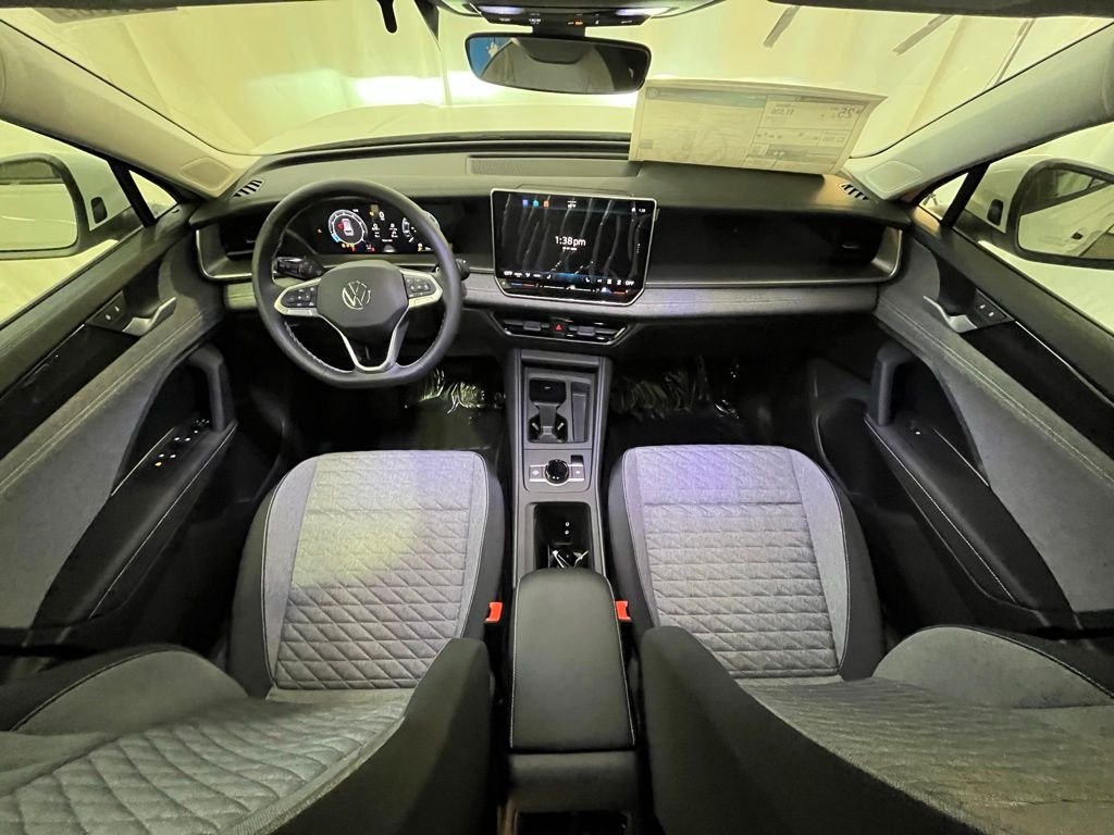 New 2026 White/off-white Volkswagen 2.0T SE image 13