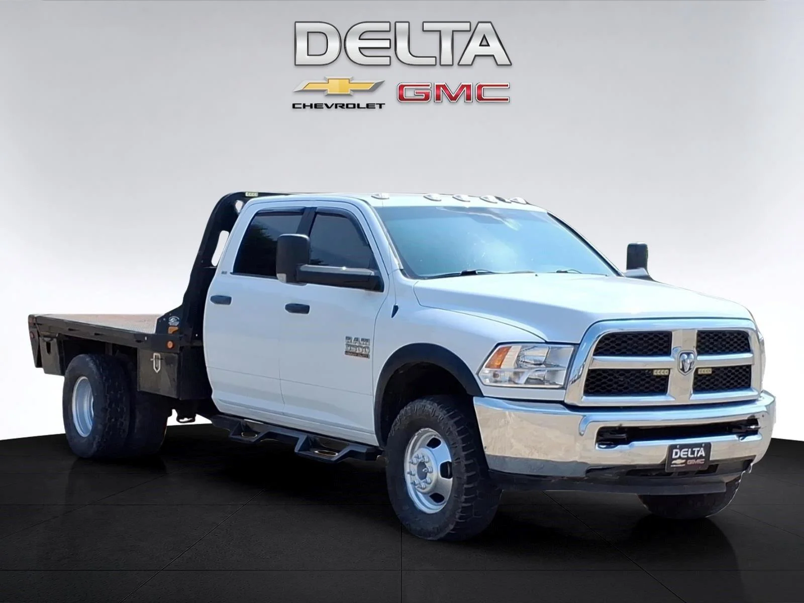 Used 2016 Bright White Clearcoat Ram SLT image 7