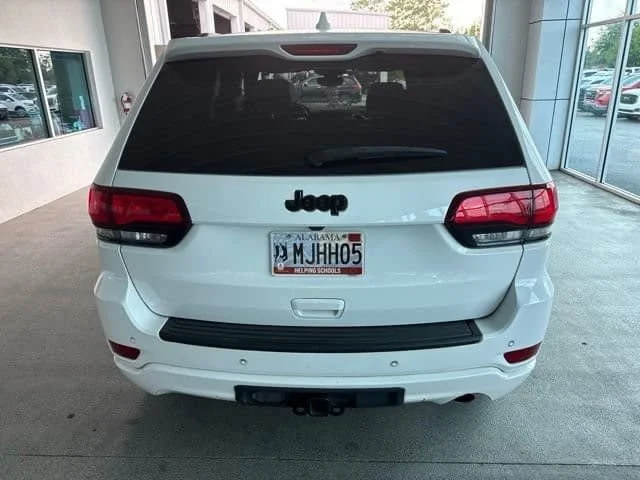 Used 2020 Bright White Clearcoat Jeep ALTITUDE image 10