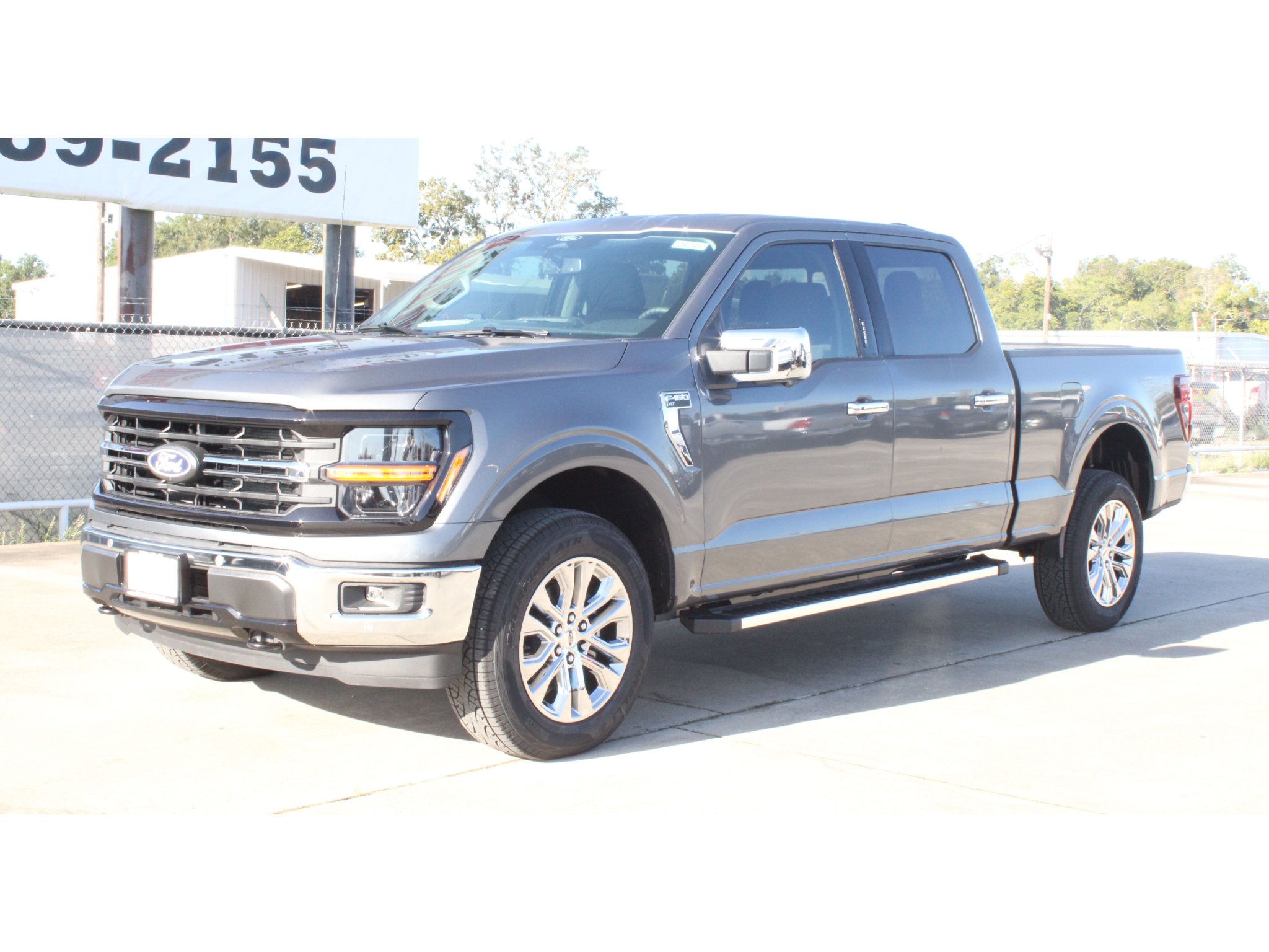 New 2026 Carbonized Gray Metallic Ford XLT image 2
