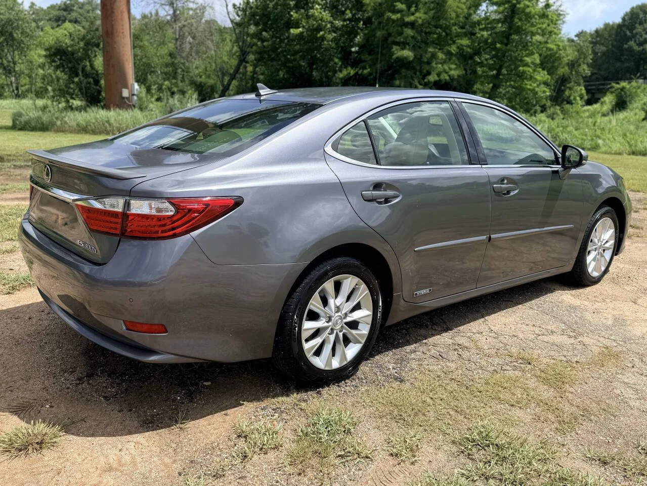 Used 2013 Gray Lexus Base 4dr Sedan image 5